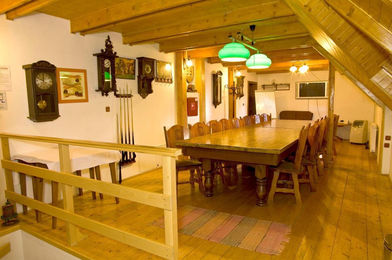 Penzion Martinov Dvor Zilina Bagian luar foto
